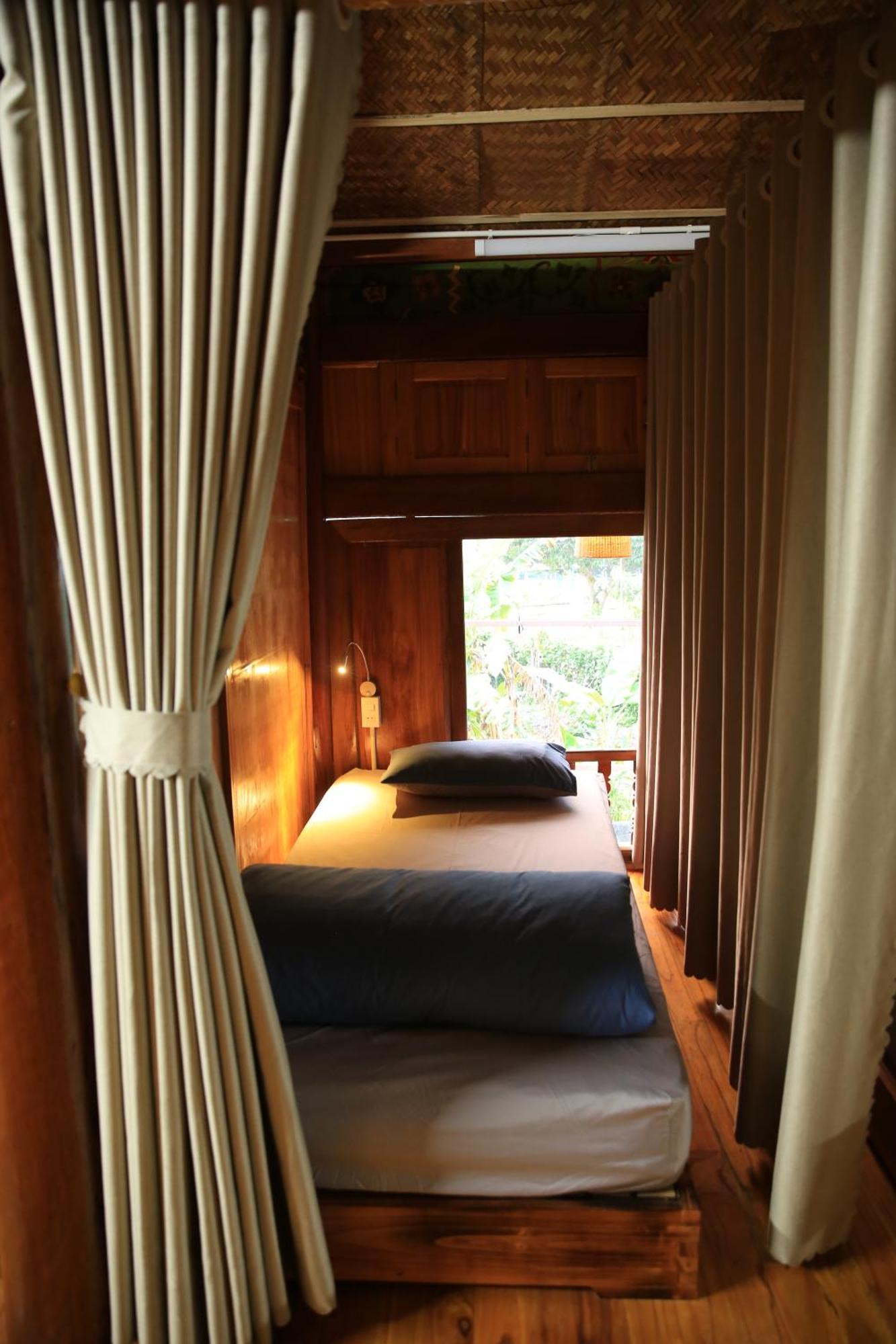 Ha Giang Eco Stone House - Tours & Rental Motorbike ภายนอก รูปภาพ